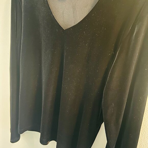 Eddie Bauer Long Sleeve Velvet Top Womens Size Medium Black V-Neck Blouse 90s - Picture 2 of 10